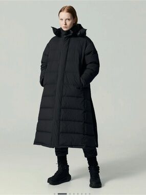 66 north down ASKJA black jacket full length small